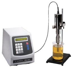 全球及中国车载智能网联解决方案的市场规模正不断扩大