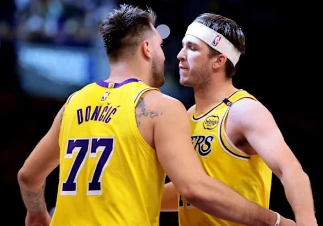 东契奇51分+10+9 里夫斯30+5+7 湖人新王炸组