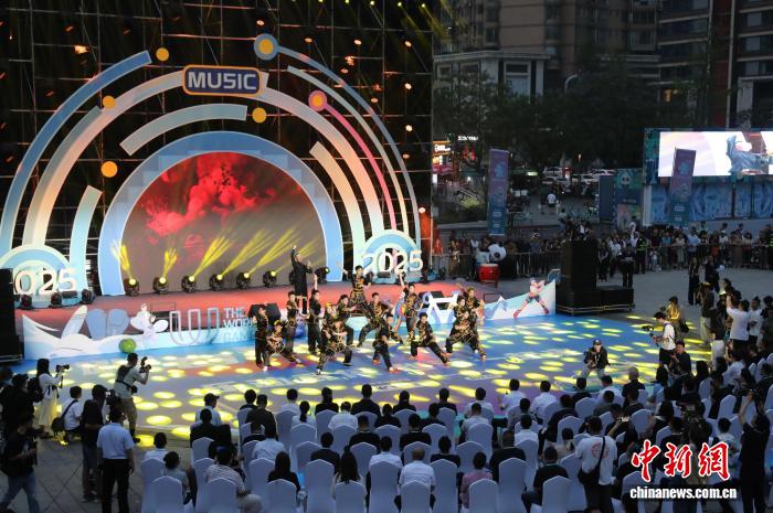 成都世运会点燃全民健身热潮