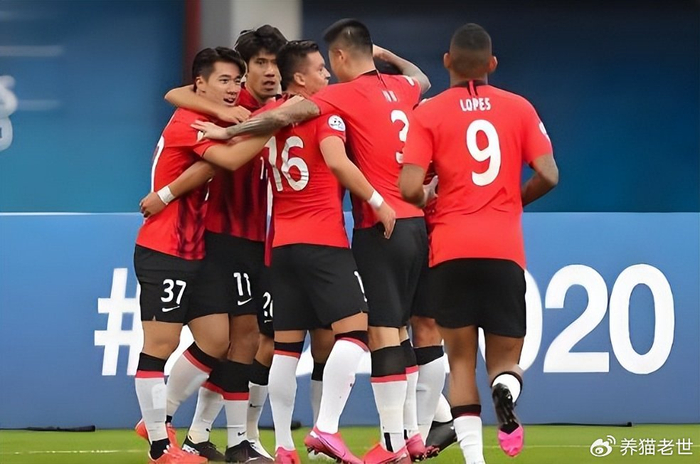 巴尔加斯或重返中超？上港球迷盼功勋外援再助