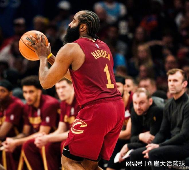 骑士险胜步行者哈登米切尔联手逆转 斯特鲁斯状